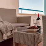 Familiar En Complejo Con Piscina - Bel Air 28 에스테포나
