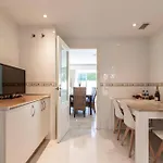 Familiar En Complejo Con Piscina - Bel Air 28 펜션 *