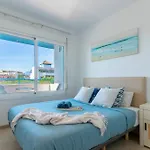 Familiar En Complejo Con Piscina - Bel Air 28 * 에스테포나